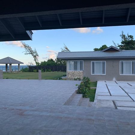 Soak'D Pineapple Villa Berrydale Exterior foto